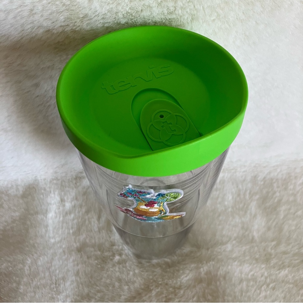 Tervis Wine Glass Tumbler - Picture 4 of 7